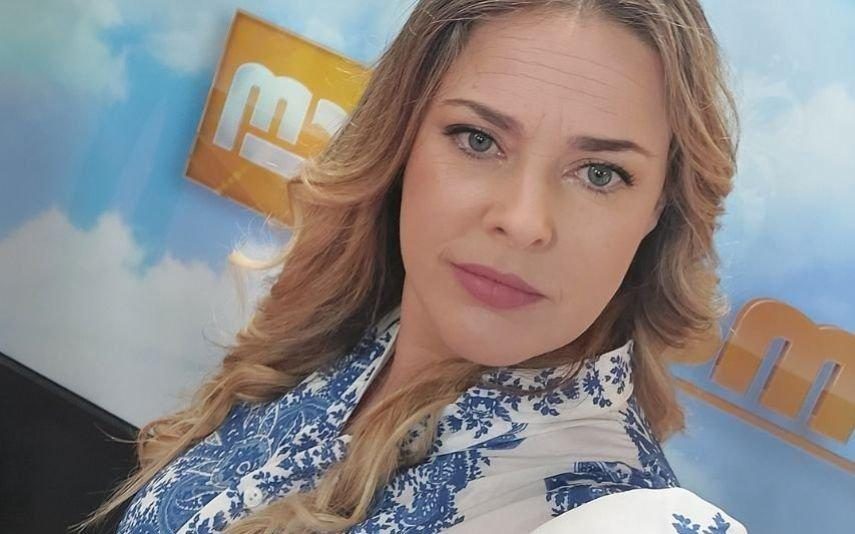 Micaela Com três fraturas na perna, tomou morfina para dar concerto em cadeira de rodas