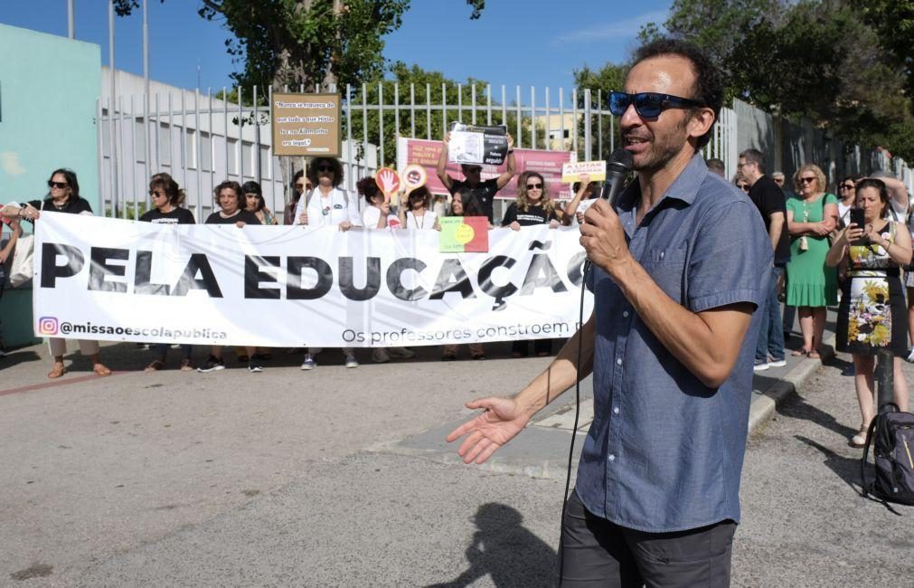 Professores e trabalhadores das escolas iniciam hoje semana de greve
