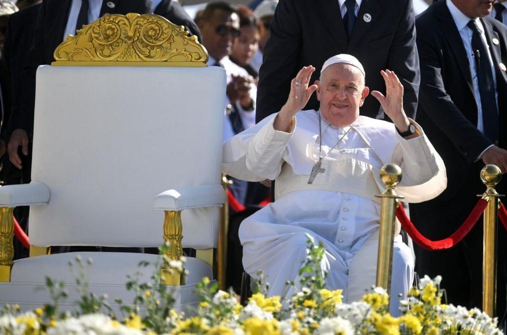 Papa Francisco alerta timorenses para