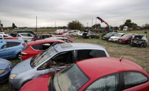 Mais de 100 mil carros danificados e destruídos nas cheias em Espanha