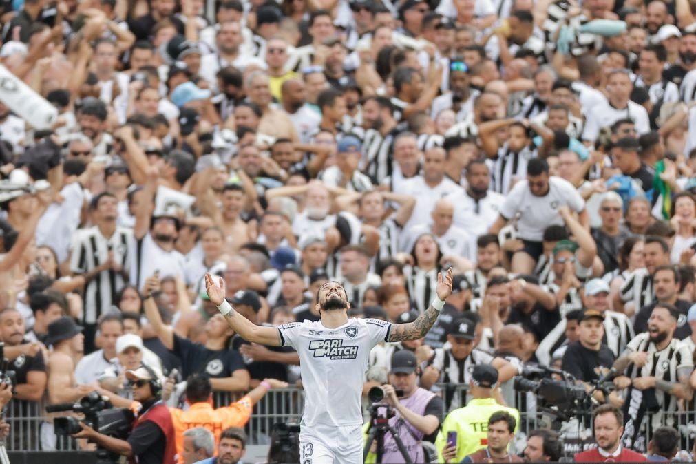 Artur Jorge conduz Botafogo à conquista da primeira Taça Libertadores