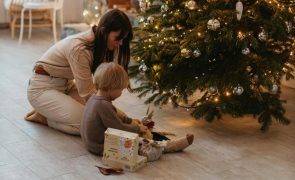 Desde quando damos brinquedos às crianças no Natal?