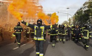 Bombeiros sapadores agendam manifestação nacional e greve a 15 de janeiro