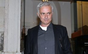 José Mourinho 'Abandona' a Turquia para ser submetido a cirurgia