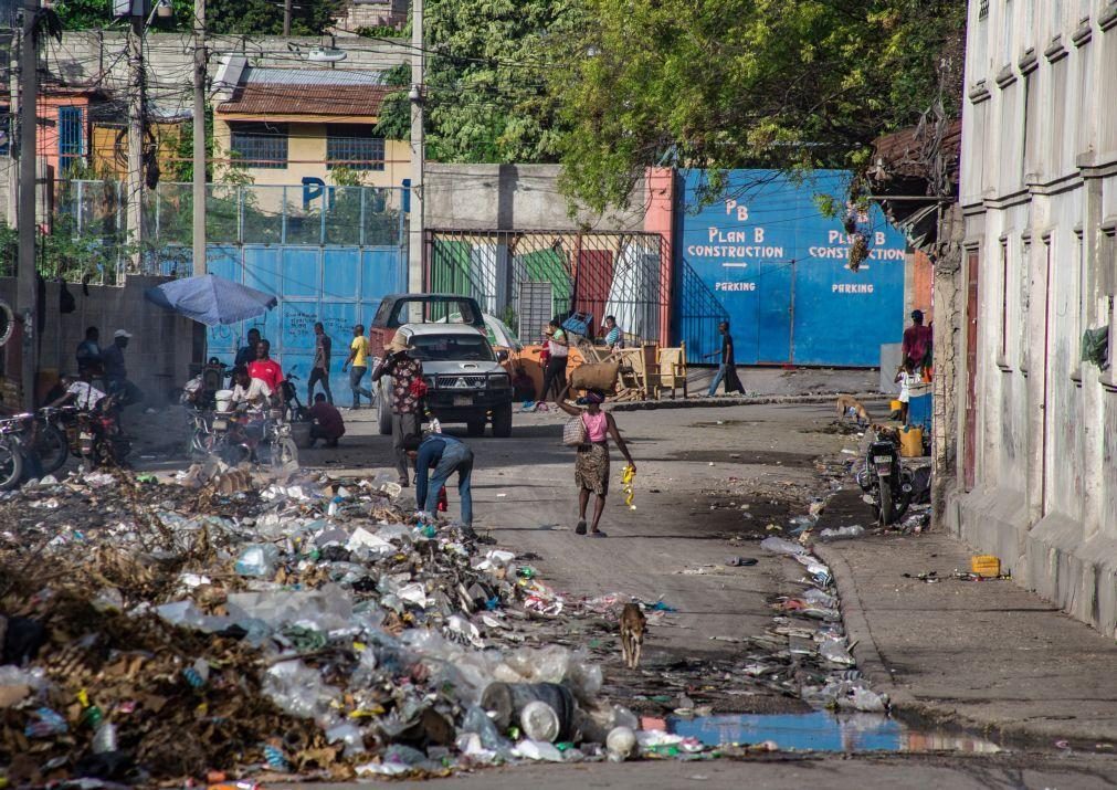 Pelo menos dois jornalistas mortos e vários feridos em ataque de gangues no Haiti