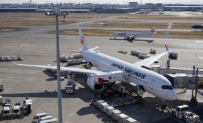 Ciberataque atrasa voos e interrompe venda de bilhetes da Japan Airlines