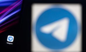 Rússia promete resposta a bloqueio de 'media' russos no Telegram na UE