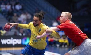 Dinamarca acaba com 'sonho' do andebol do Brasil e aguarda Portugal/Alemanha