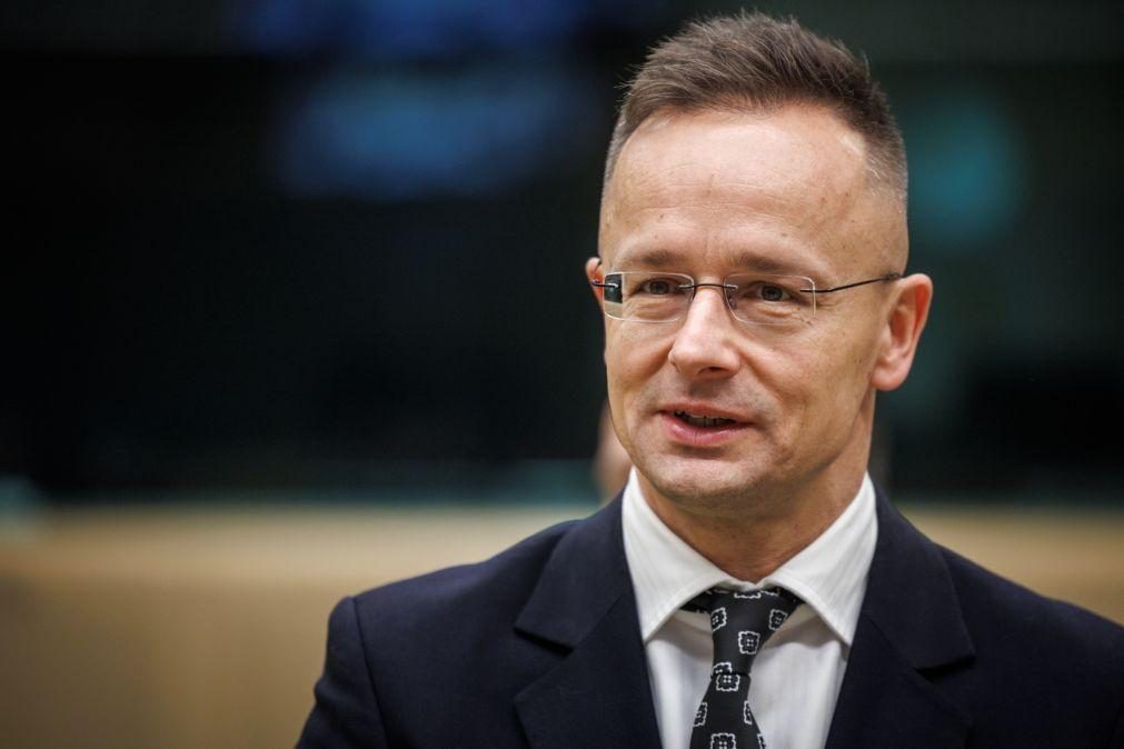 Hungria critica reunião de líderes europeus para