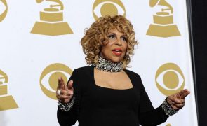 Roberta Flack morre aos 88 anos