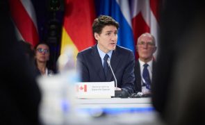 PM canadiano afirma que país trabalha 