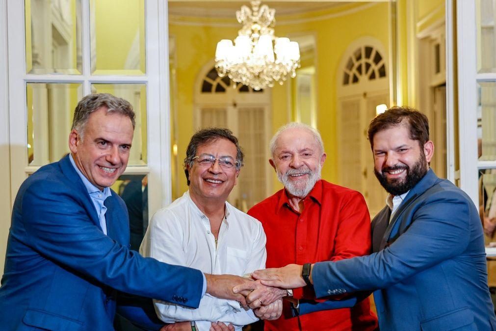 Lula chama de