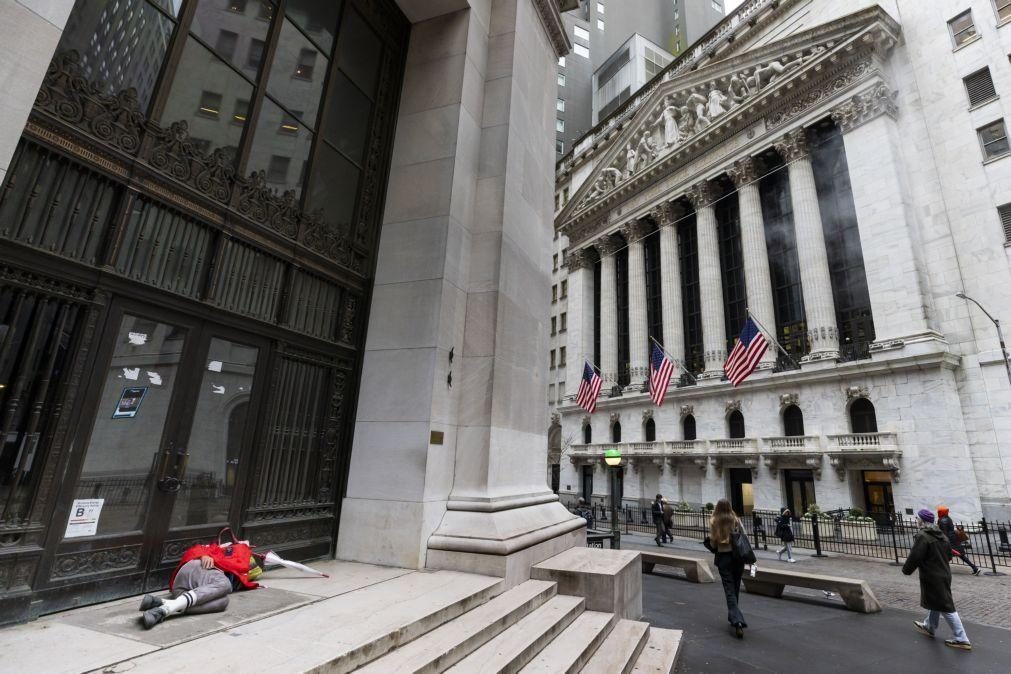 Wall Street esboça recuperação técnica depois de dias de baixas consecutivas