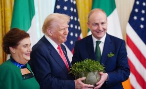 Trump recebe PM irlandês e acusa a Irlanda de ser um dos que exploram os EUA