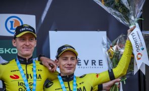 João Almeida sobe a quarto do Paris-Nice após quinta etapa conquistada por Martinez