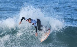 Surfista Frederico Morais eliminado no segundo dia da prova de Peniche