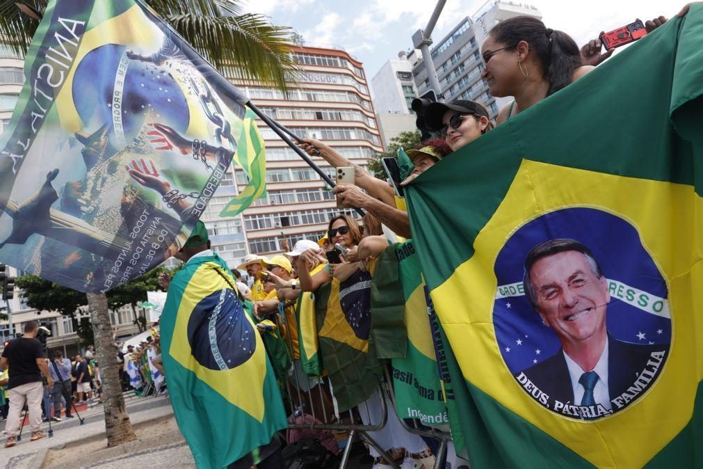 Bolsonaro diz que impedimento de concorrer em eleições é