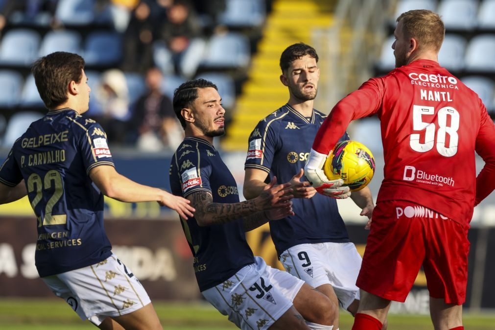 Estoril Praia empata na visita a Arouca com golo nos descontos