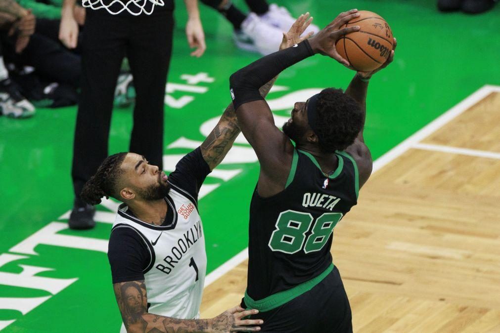 Neemias Queta ajuda campeões da NBA Celtics a bater Nets