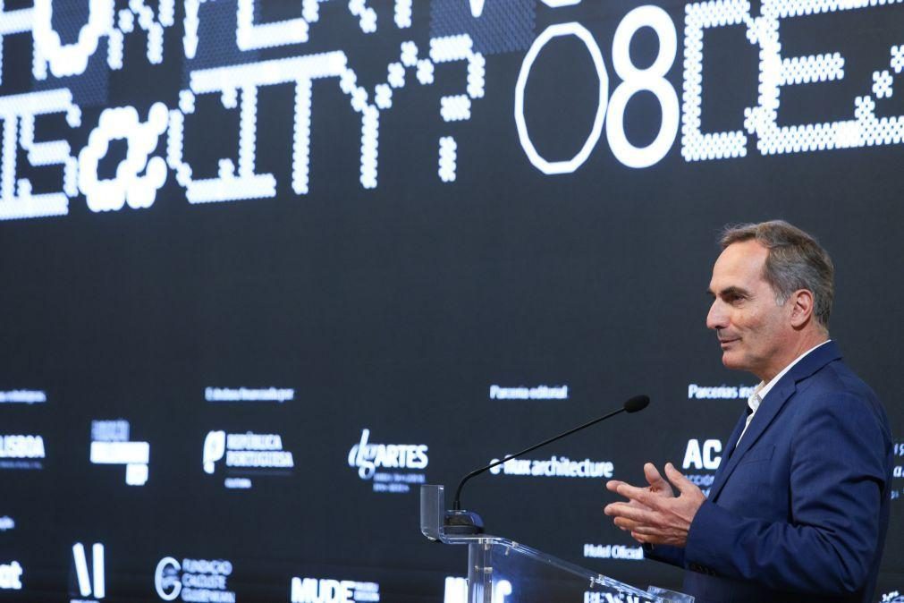 Trienal de Arquitetura quer avaliar peso das cidades com perguntas e exposições