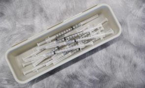 Vacinas contra virus que provoca bronquiolites tiraram bebés dos cuidados intensivos