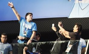 Peritos revelam que Maradona tinha lesões nos pulmões, fígado e coração quando morreu