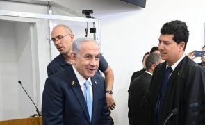 Netanyahu chega a Budapeste em visita que desafia mandado de detenção do TPI