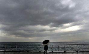Todos os 18 distritos de Portugal continental sob aviso amarelo devido à chuva