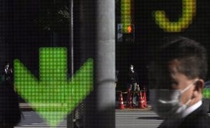 Bolsa de Tóquio abre a perder 0,38%