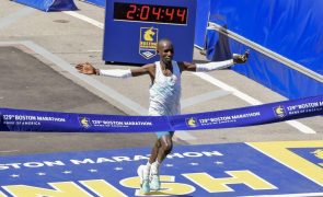 John Korir junta Maratona de Boston à de Chicago, Lokedi impede 'tri' de Obiri