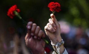 Milhares de pessoas celebraram em Lisboa a democracia com esperança no futuro