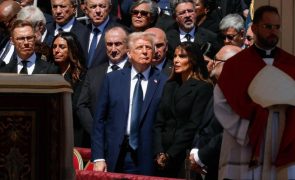 Trump ameaça Putin com sanções por considerar que 