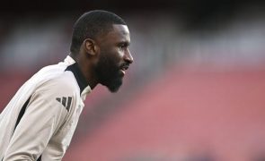 Rüdiger pede desculpa pela expulsão e ameaças ao árbitro na final da Taça do Rei