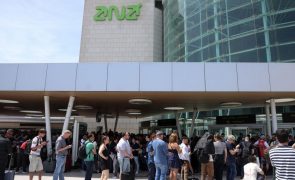 CORREÇÃO DO TÍTULO: Condicionamento do aeroporto de Lisboa deixa milhares na rua