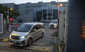 Quatro ativistas políticos de Hong Kong libertados após cumprirem pena de prisão