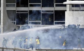 Bolsonaro convoca manifestação pela amnistia a extremistas em vídeo gravado no hospital