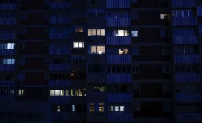 Bombeiros responderam entre as 11:30 e 20:00 de segunda-feira a mais de 2.200 ocorrências