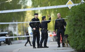 Três mortos em tiroteio em Uppsala na Suécia