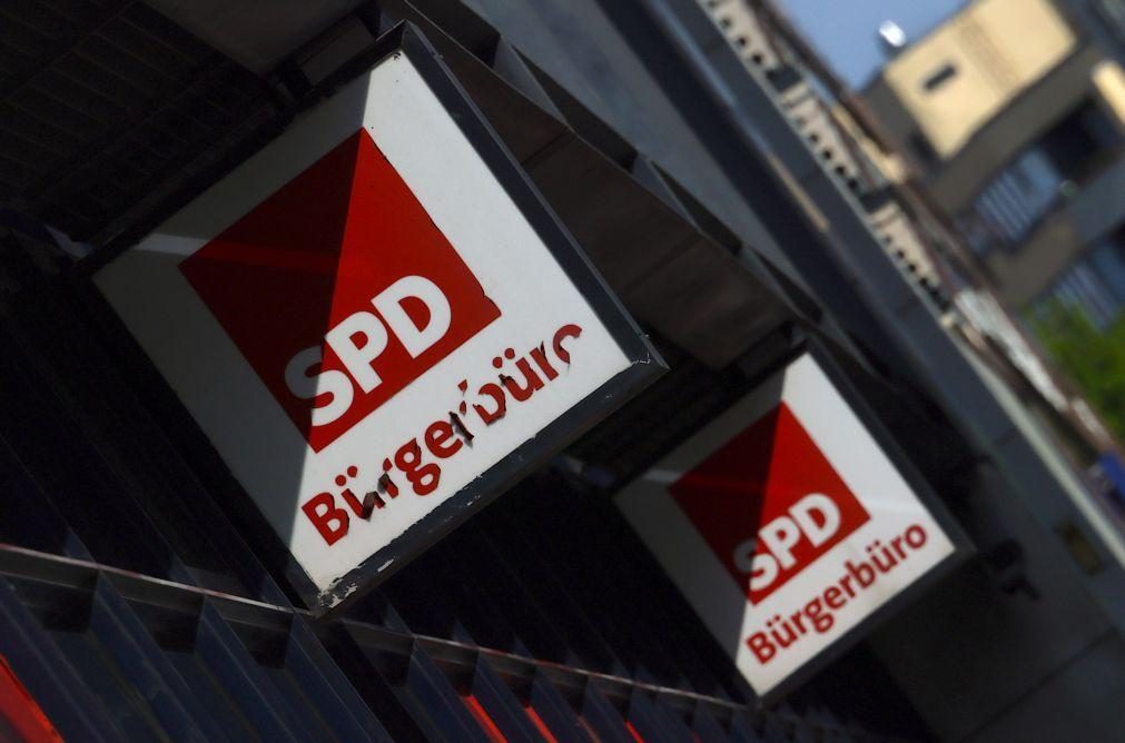 Sociais democratas alemães aprovam coligação governamental com a CDU
