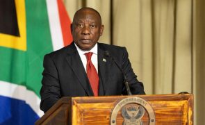 PR sul-africano anuncia uma comissão sobre processos judiciais do 'apartheid'