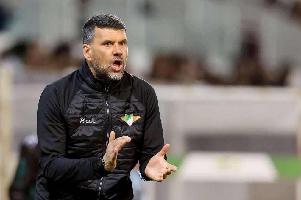 Treinador do Moreirense falha jogo com FC Porto devido a pneumonia