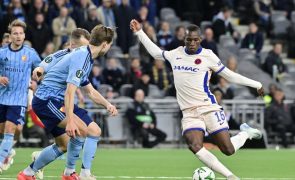 LCE: Chelsea tem um 'pé' na final, Betis em vantagem pela margem mínima