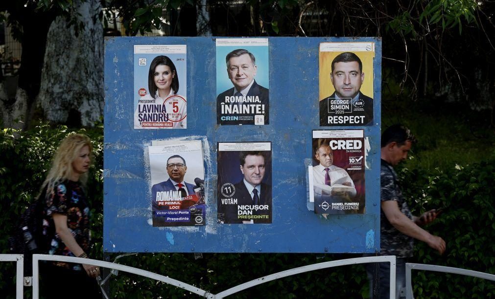 Campanha presidencial romena fecha com polémica sobre fotos alegadamente manipuladas