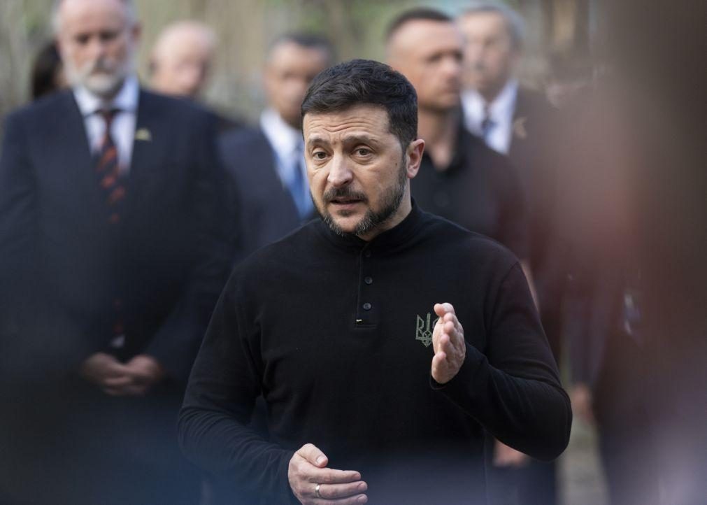 Zelensky recusa jogo de tréguas de Putin sem tempo para negociar