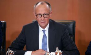 Merz insta administração Trump a 