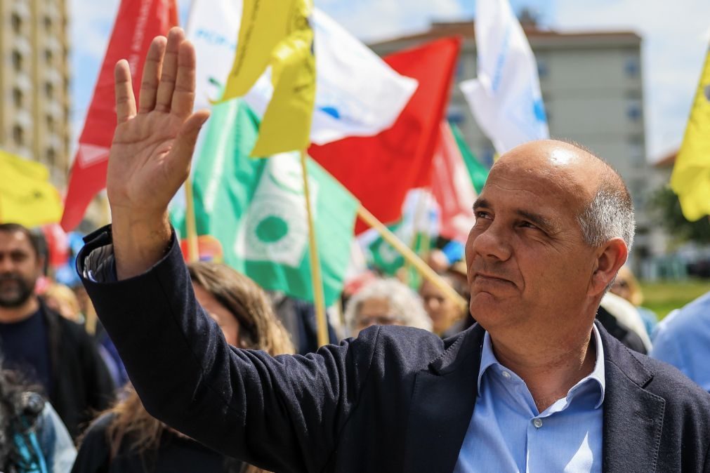 Raimundo acusa Governo de ser o único responsável pela greve na CP