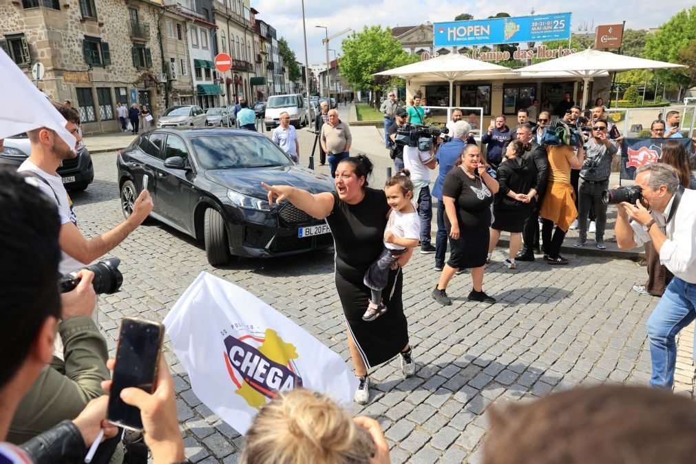 Ventura recebido com novo protesto da comunidade cigana em Braga