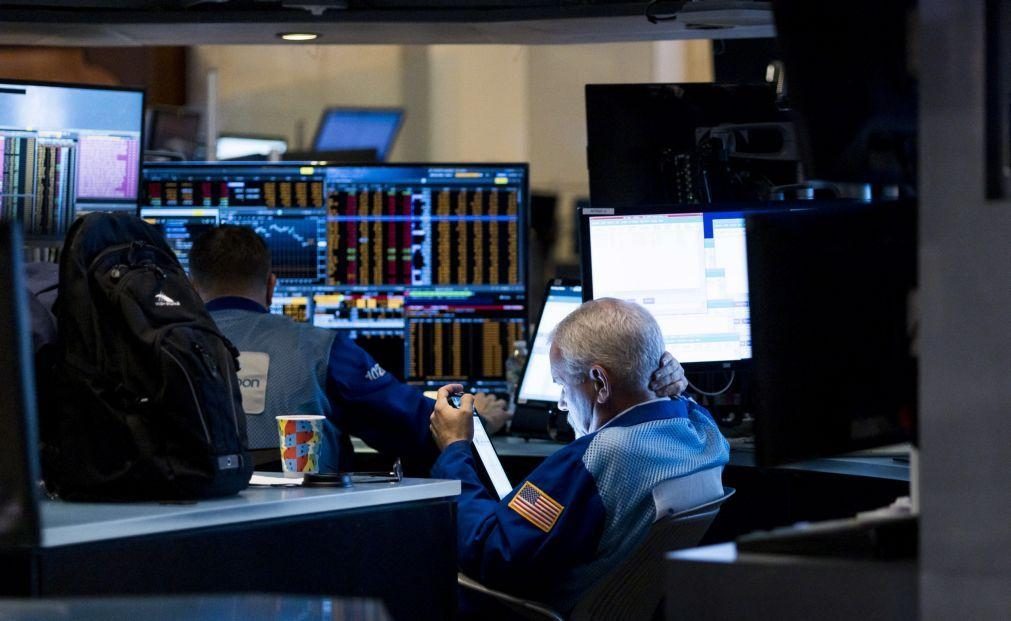 Wall Street em alta após anúncio de acordo comercial com Reino Unido