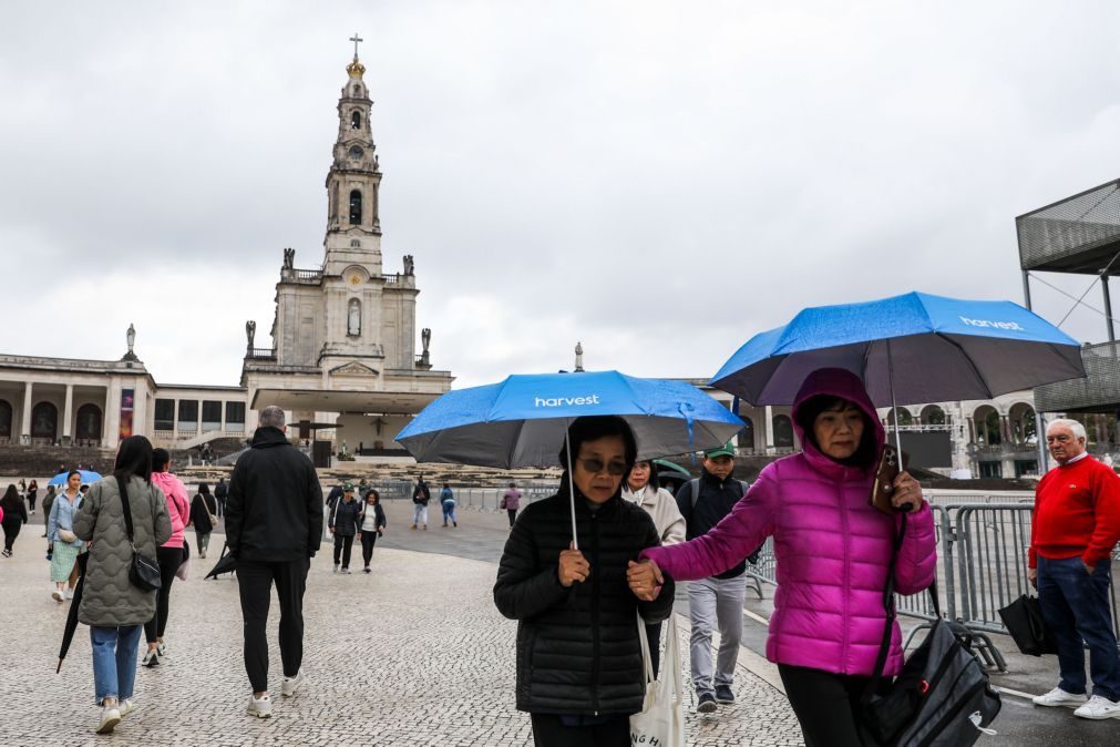 Peregrinos em Fátima pedem que Leão XIV continue legado de Francisco