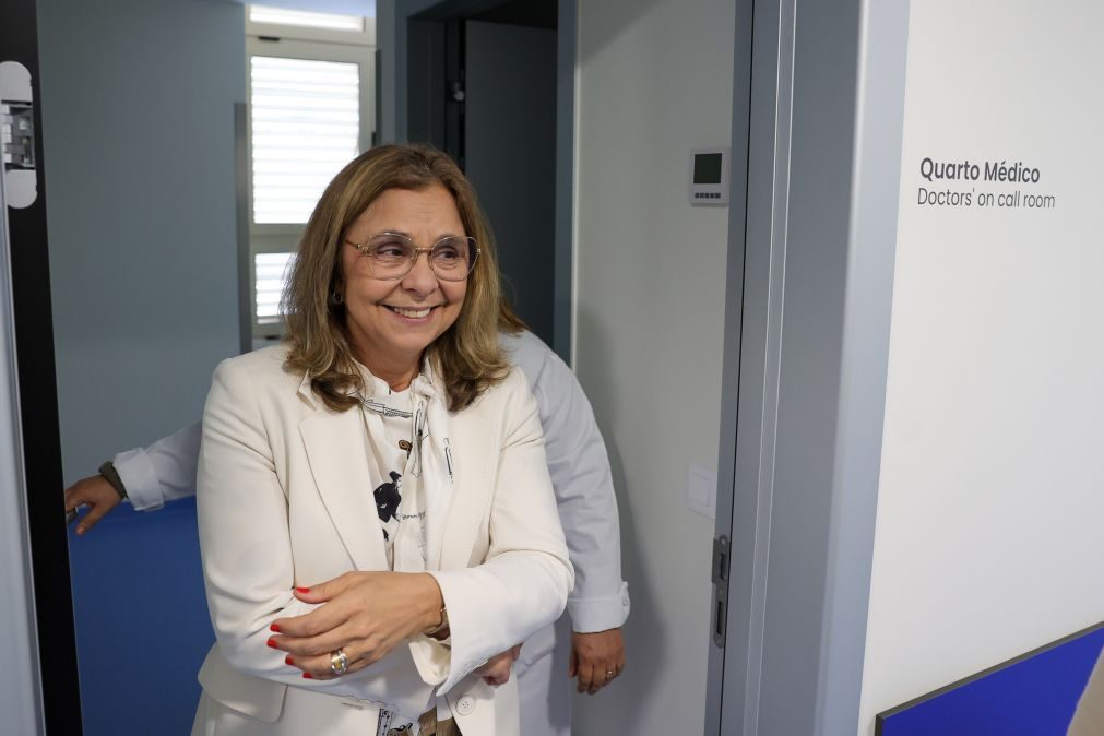 Ministra da Saúde diz que novo plano para a obstetrícia não prevê encerramentos